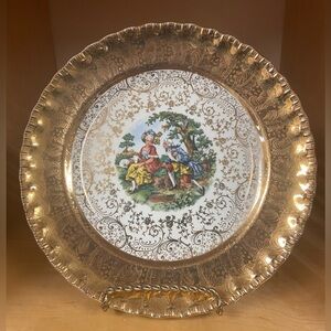 VINTAGE VICTORIAN STYLE PORCELAIN PLATE 22 KT GOLD COLLECTABLE